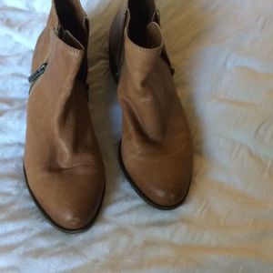 Size 10 brown booties lucky brand